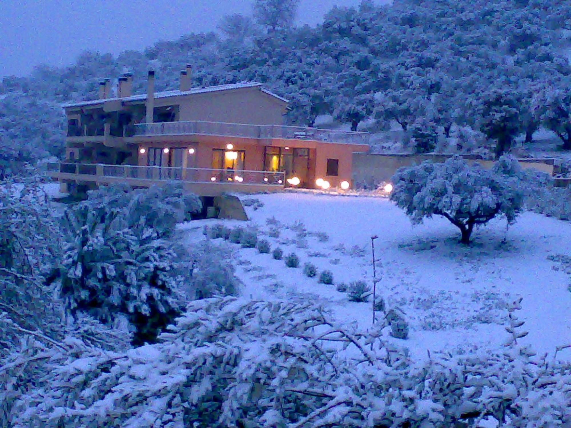 Hotel Theasi Diakopto Exterior foto